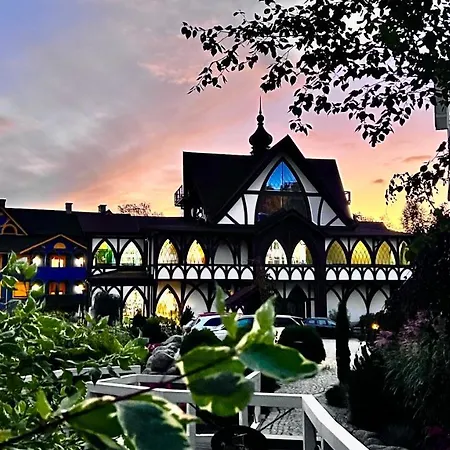 Viking Valley Suite: Garden Terrace, Garage & Wellness Access * Szklarska Poreba