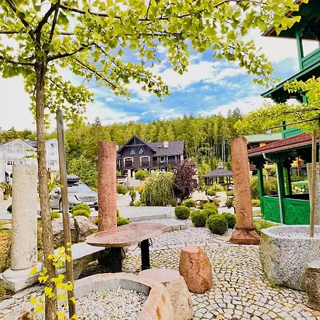 Apartment Viking Valley Suite: Garden Terrace, Garage & Wellness Access Szklarska Poreba