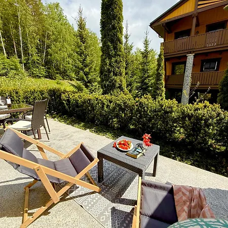 Viking Valley Suite: Garden Terrace, Garage & Wellness Access Apartment Szklarska Poreba