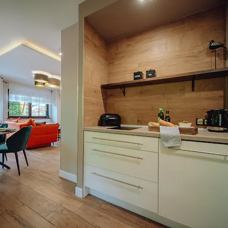 Apartment Viking Valley Suite: Garden Terrace, Garage & Wellness Access *